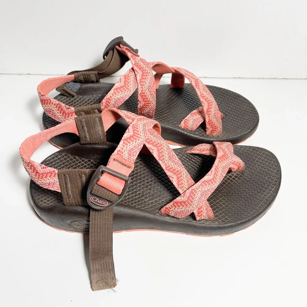 Chaco Z2 Classic Sport Sandals Orange Black Geometric Adjustable Buckle 7 - Picture 1 of 6